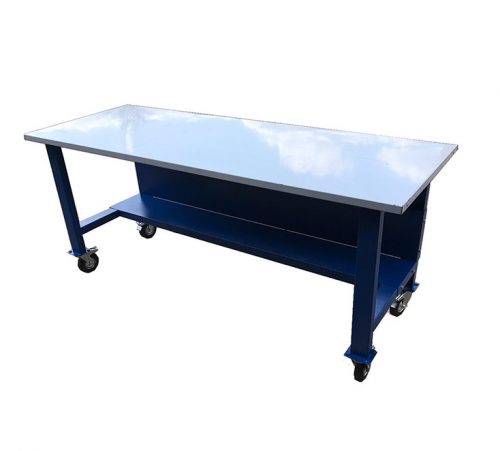 Metalni radni sto sa točkovima